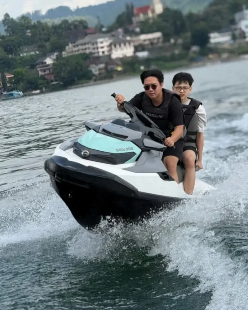 Jet ski danau toba