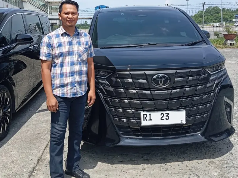 Rental mobil new alphard medan dengan driver profesional