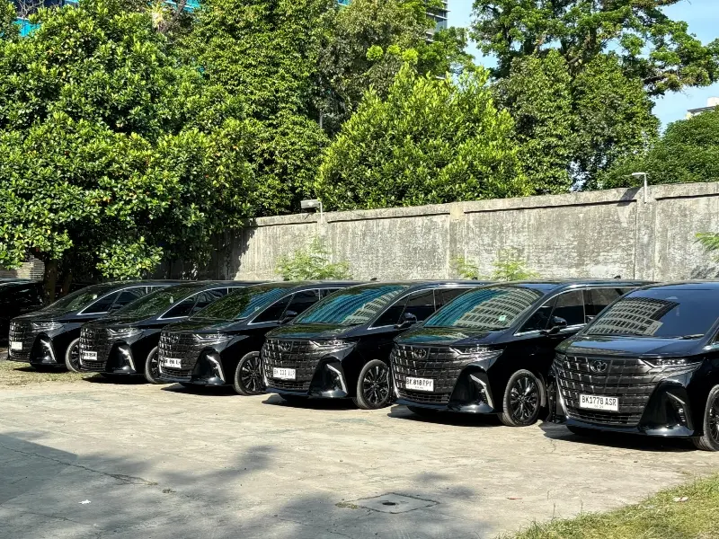 Rental mobil alphard hybrid medan