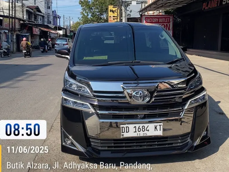 Rental mobil vellfire medan cocok untuk acara pernikahan dan bisnis serta acara keluarga